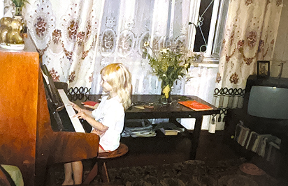 Started education at the Samara’s musical school, piano class